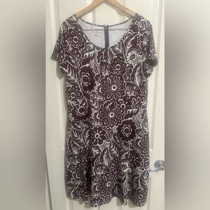 NWOT Women’s TALBOTS Brown White Floral‎  Stretch Swing  Dress. Size XL.